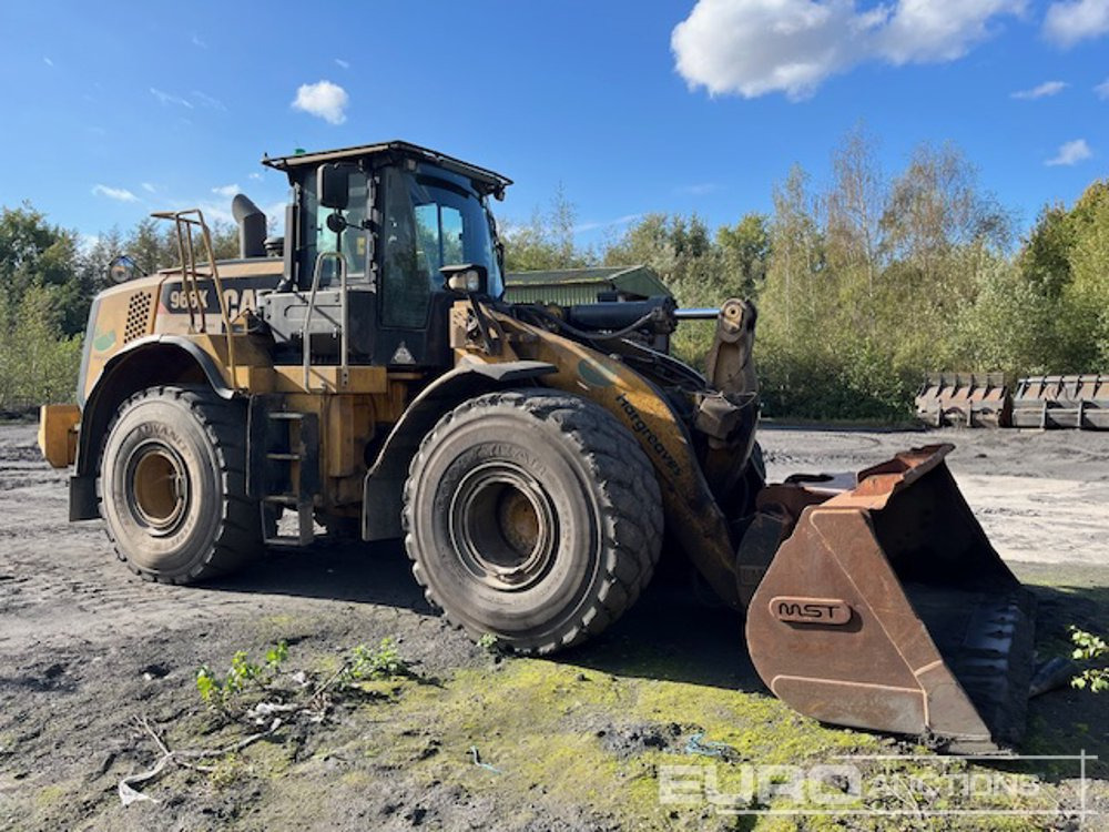 Chargeuse sur pneus 2012 CAT 966K