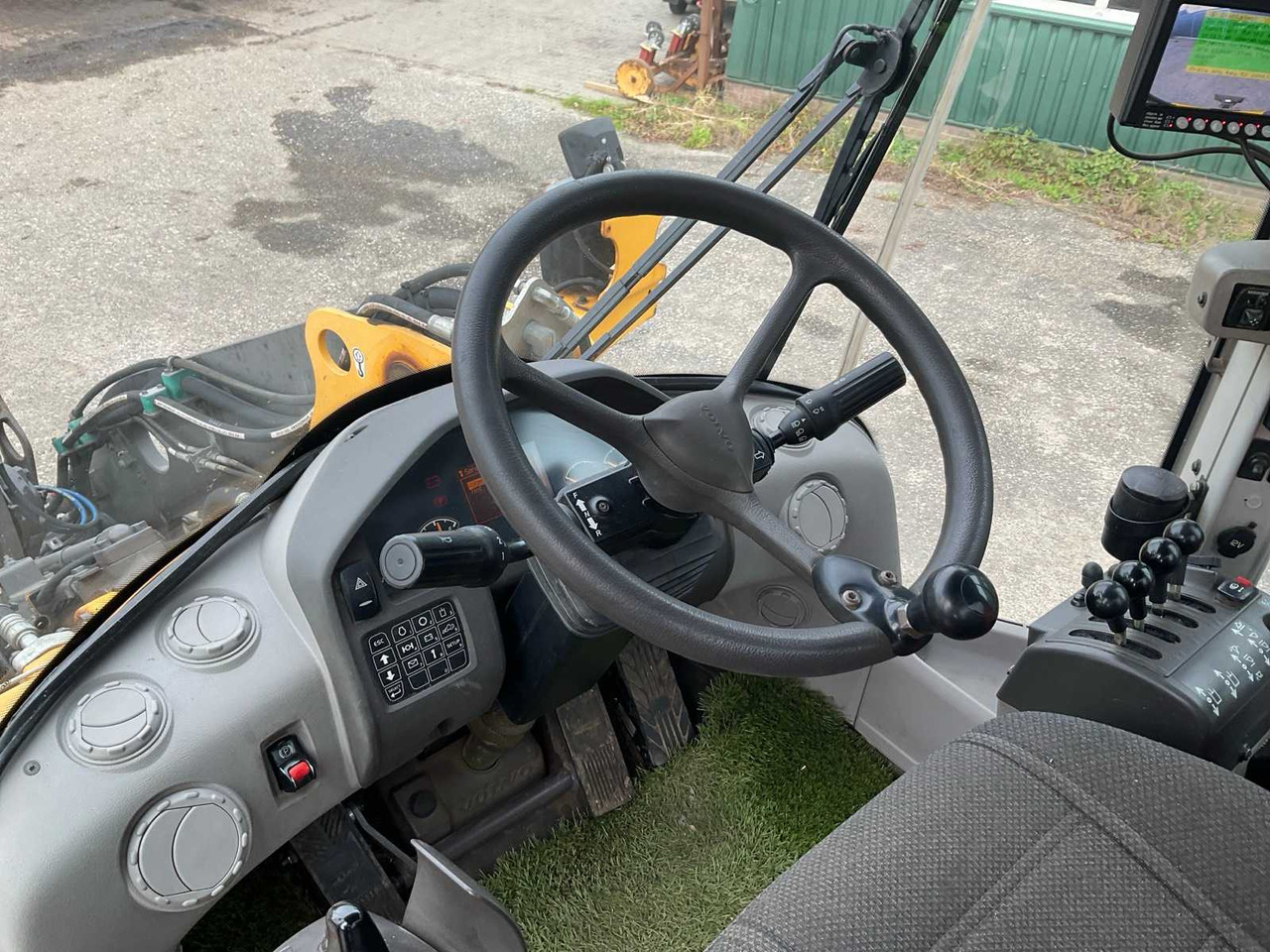 Chargeuse sur pneus 2012 VOLVO L60G SHOVEL