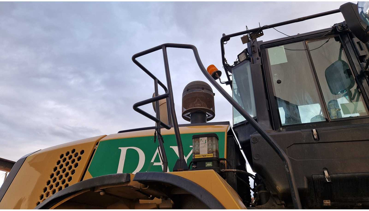 Chargeuse sur pneus 2013 CATERPILLAR 972K WHEELED LOADER