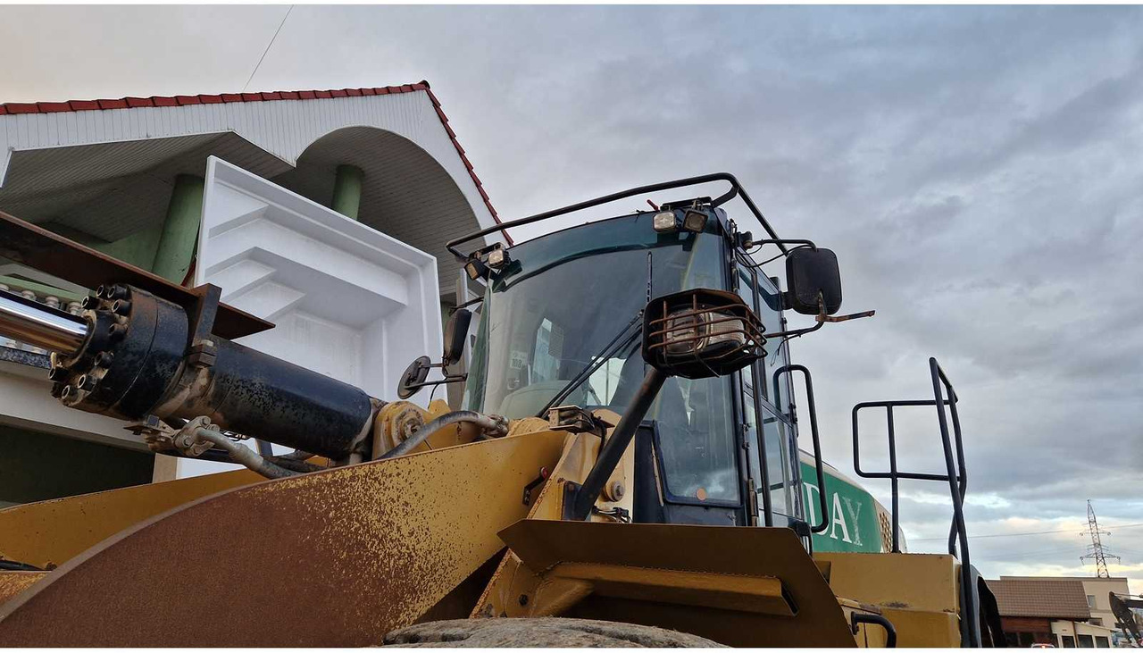 Chargeuse sur pneus 2013 CATERPILLAR 972K WHEELED LOADER