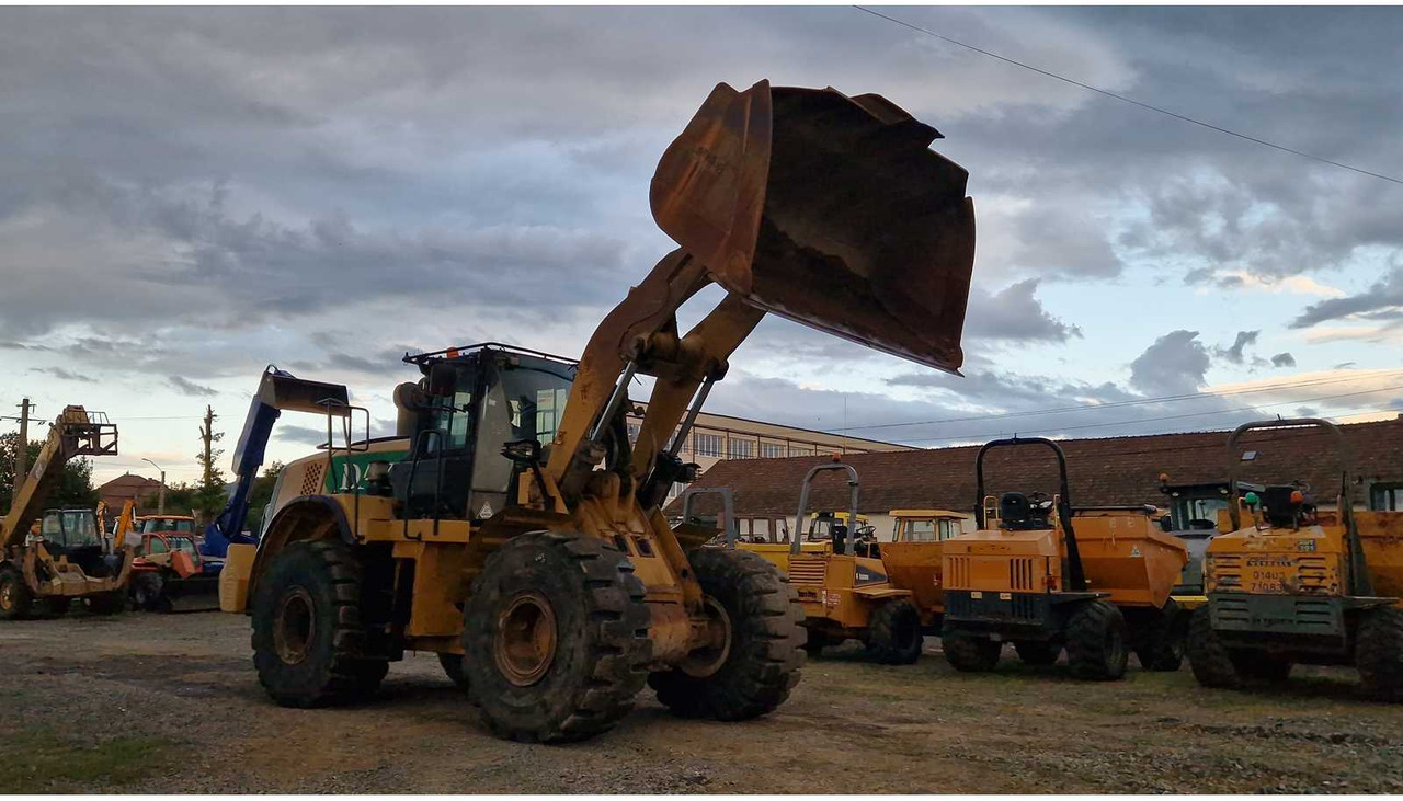 Chargeuse sur pneus 2013 CATERPILLAR 972K WHEELED LOADER