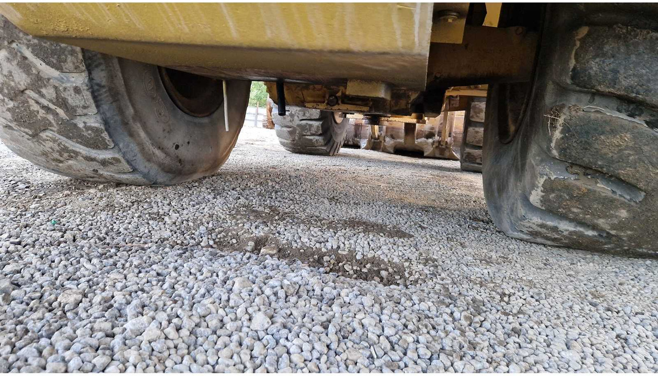 Chargeuse sur pneus 2013 CATERPILLAR 972K WHEELED LOADER