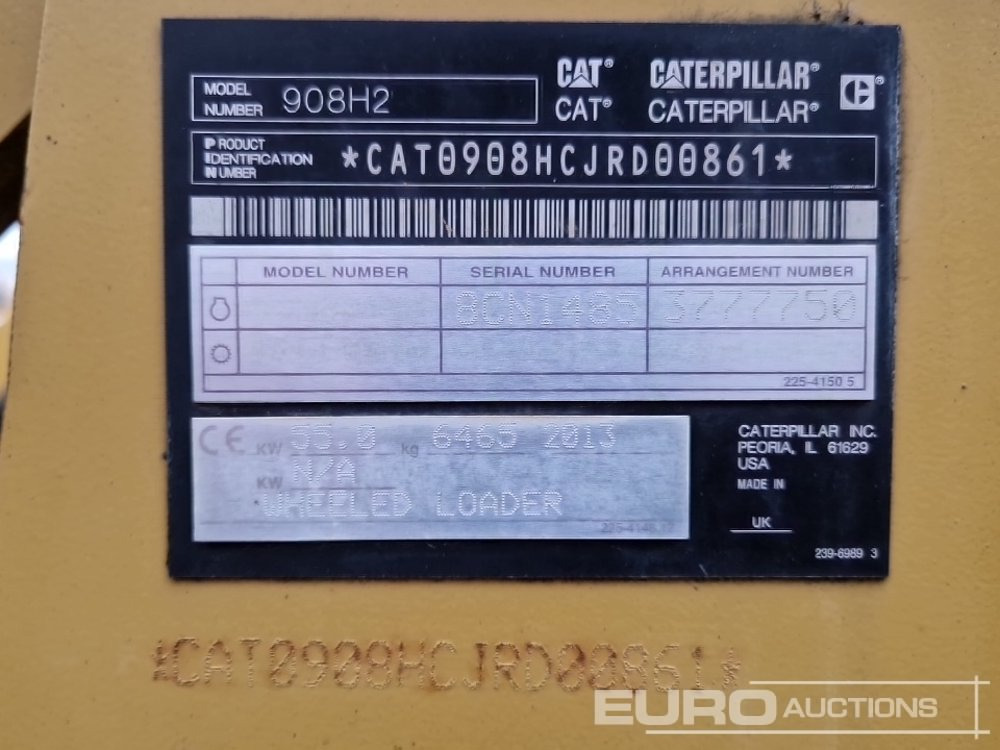 Chargeuse sur pneus 2013 CAT 908H2