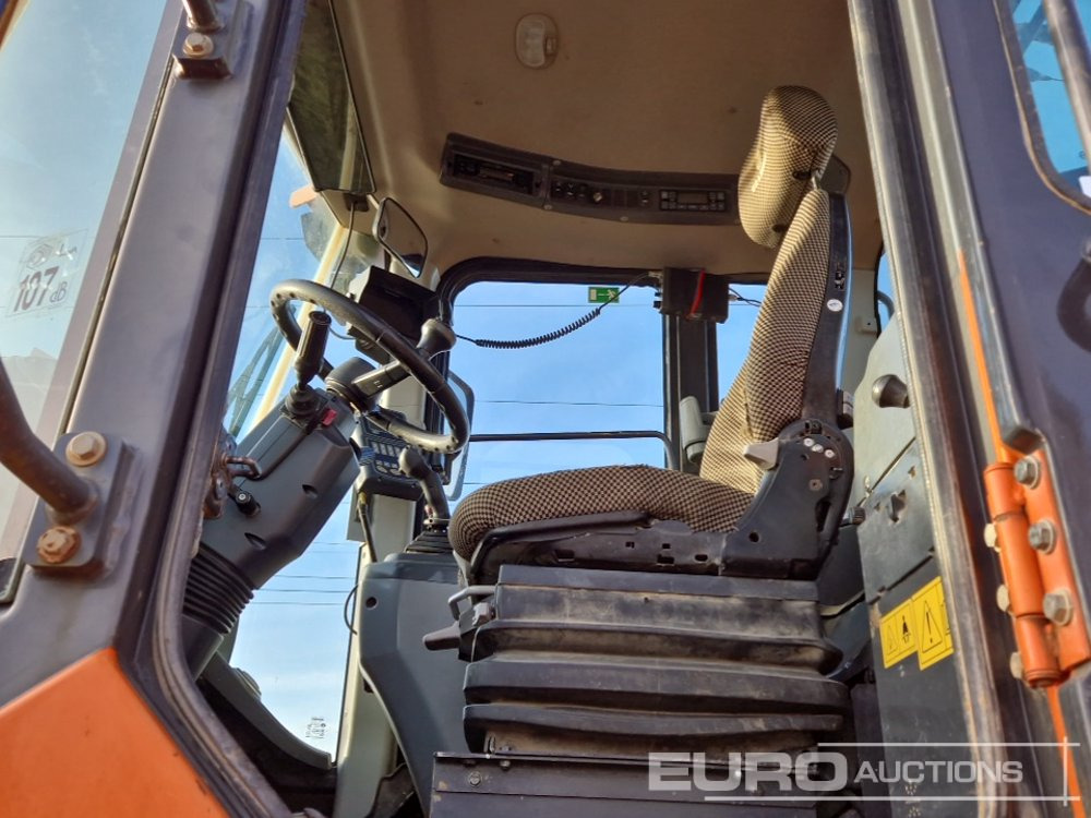 Chargeuse sur pneus 2013 Doosan DL420-3