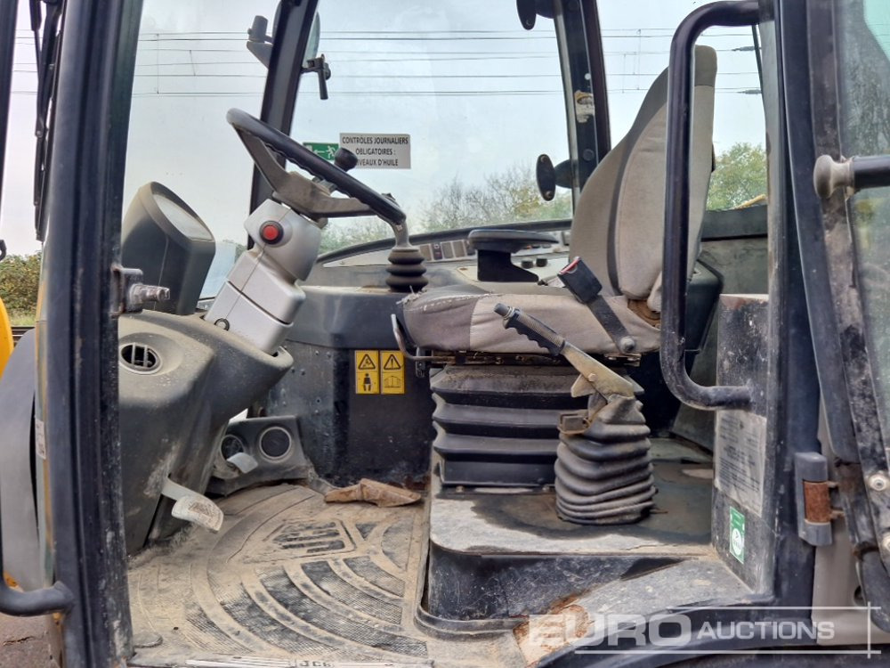 Chargeuse sur pneus 2013 JCB 409B