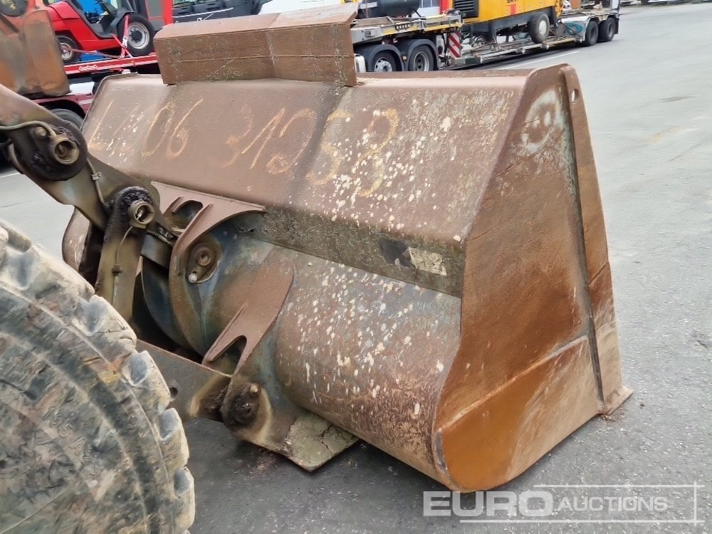 Chargeuse sur pneus 2013 Volvo L120G