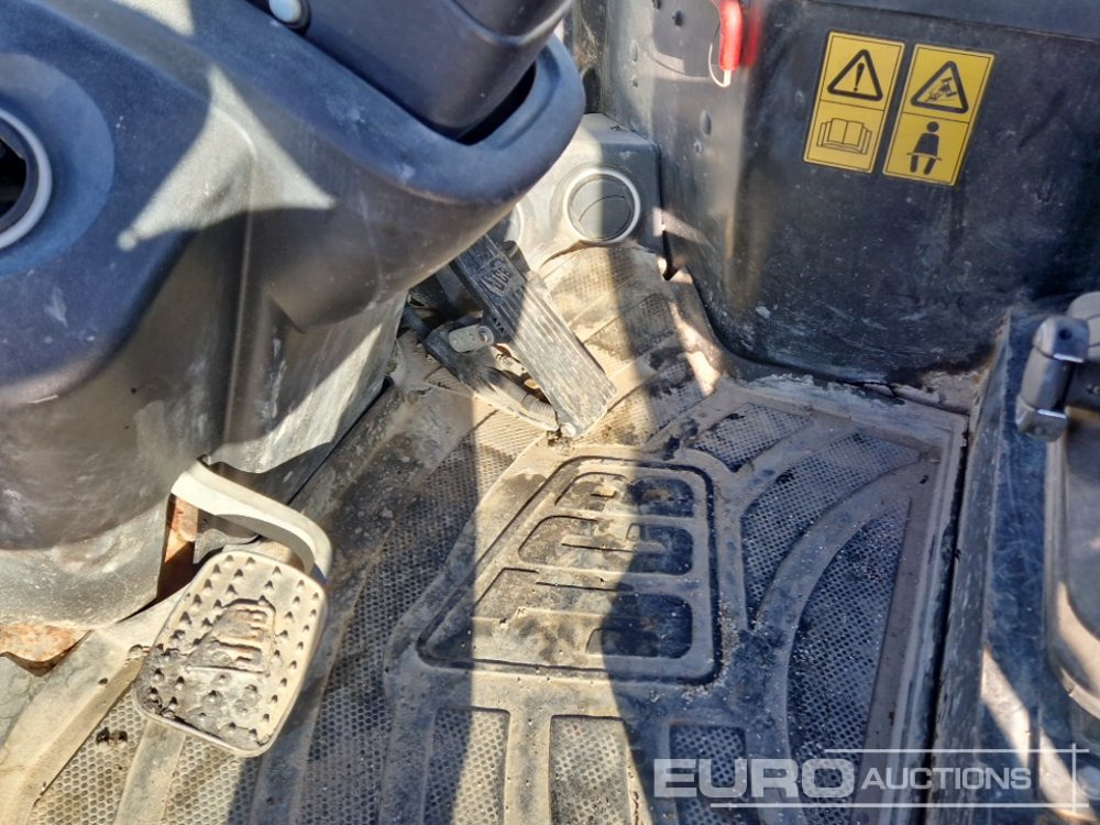 Chargeuse sur pneus 2014 JCB 406