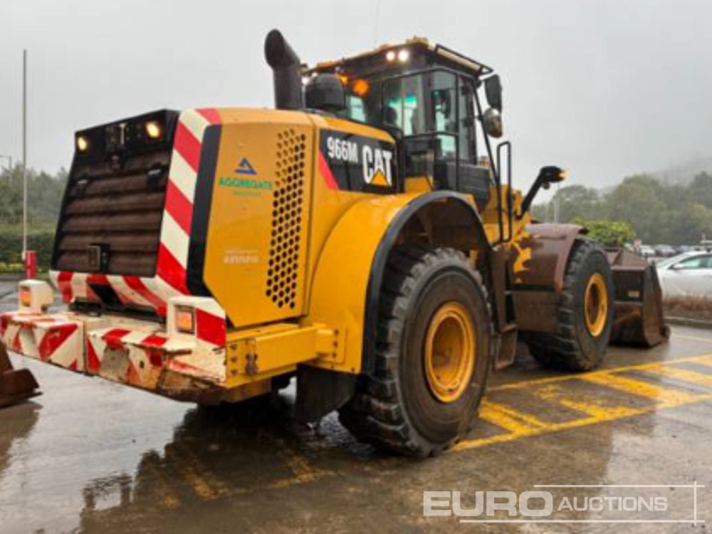 Chargeuse sur pneus 2015 CAT 966M