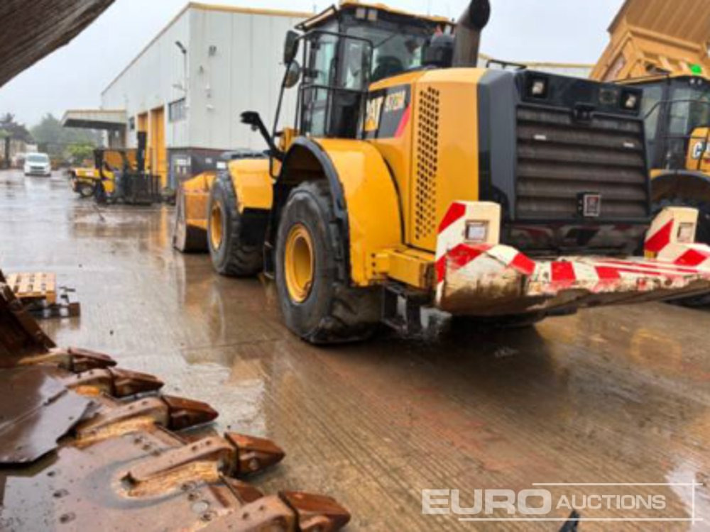 Chargeuse sur pneus 2015 CAT 972M