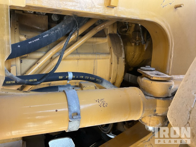 Chargeuse sur pneus 2015 Cat 966H Wheel Loader