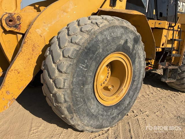 Chargeuse sur pneus 2015 Cat 966H Wheel Loader