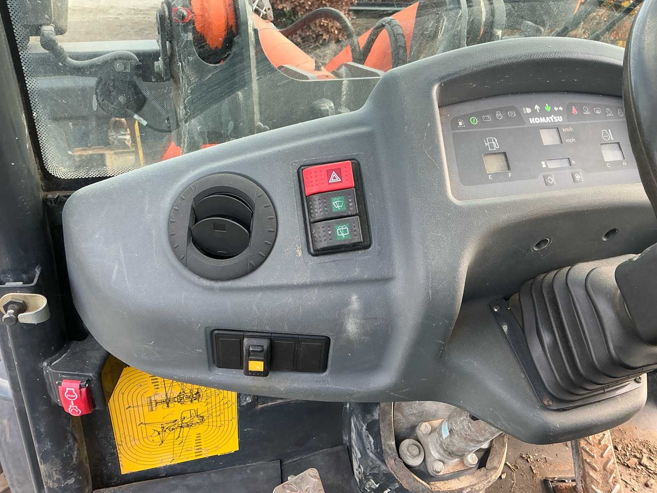 Chargeuse sur pneus 2015 KOMATSU WA70-7 SHOVEL