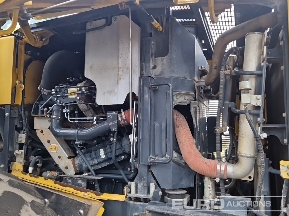 Chargeuse sur pneus 2015 Komatsu WA470-7