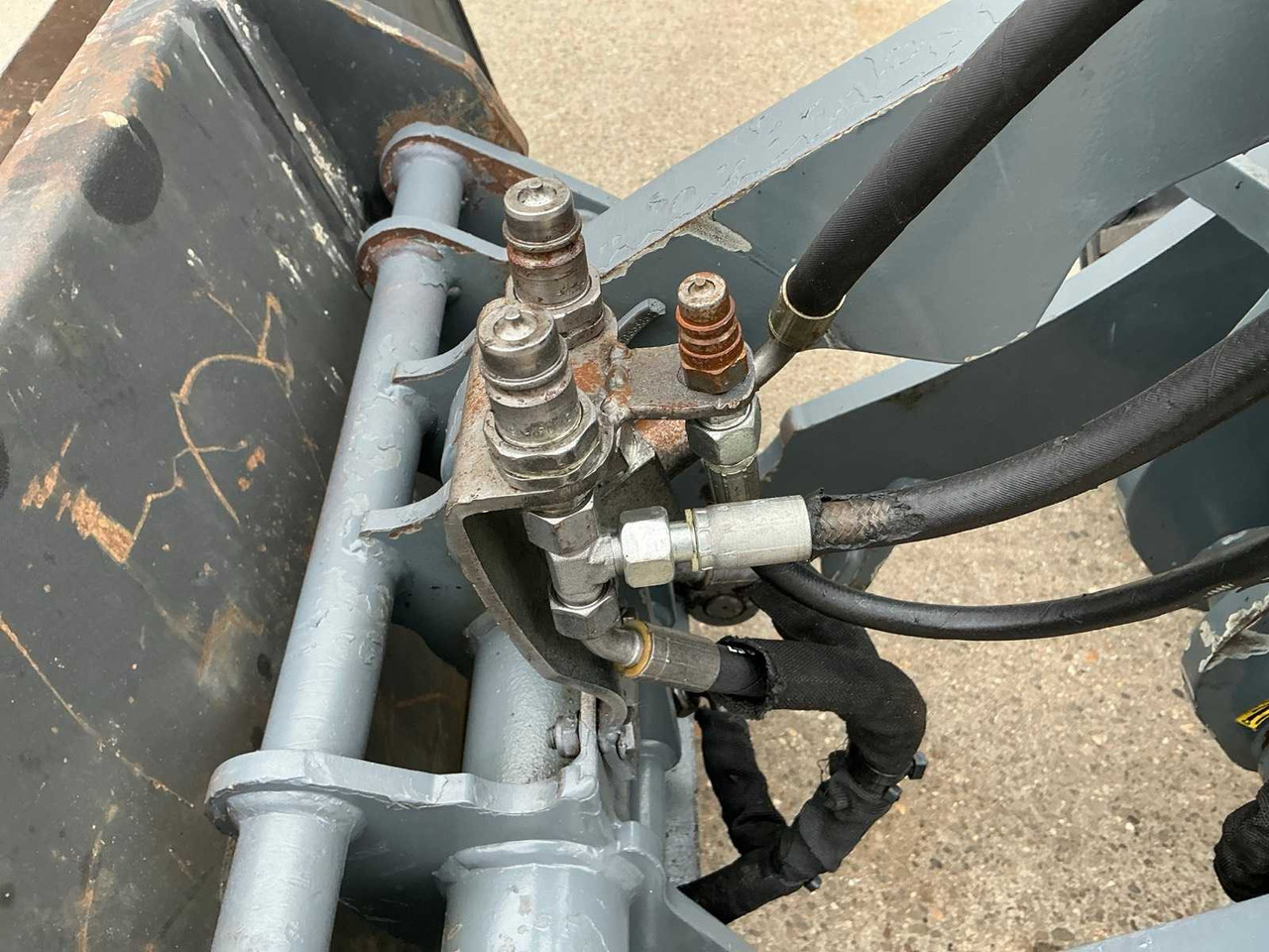 Chargeuse sur pneus 2016 GIANT V4502-T SHOVEL