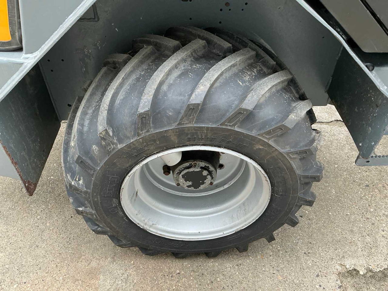 Chargeuse sur pneus 2016 GIANT V4502-T SHOVEL