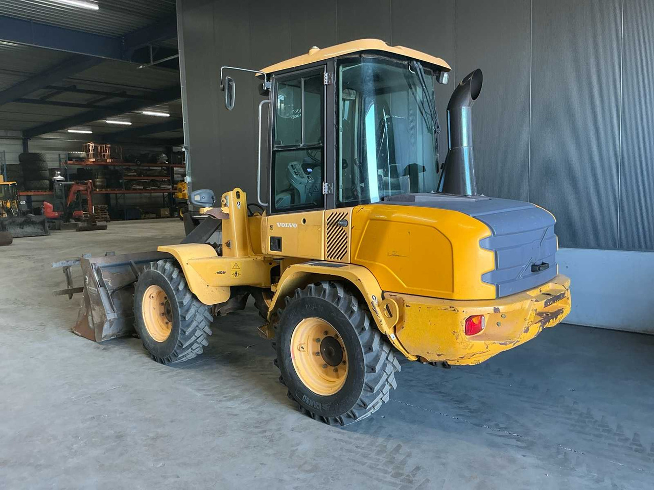 Chargeuse sur pneus 2016 VOLVO L30G SHOVEL