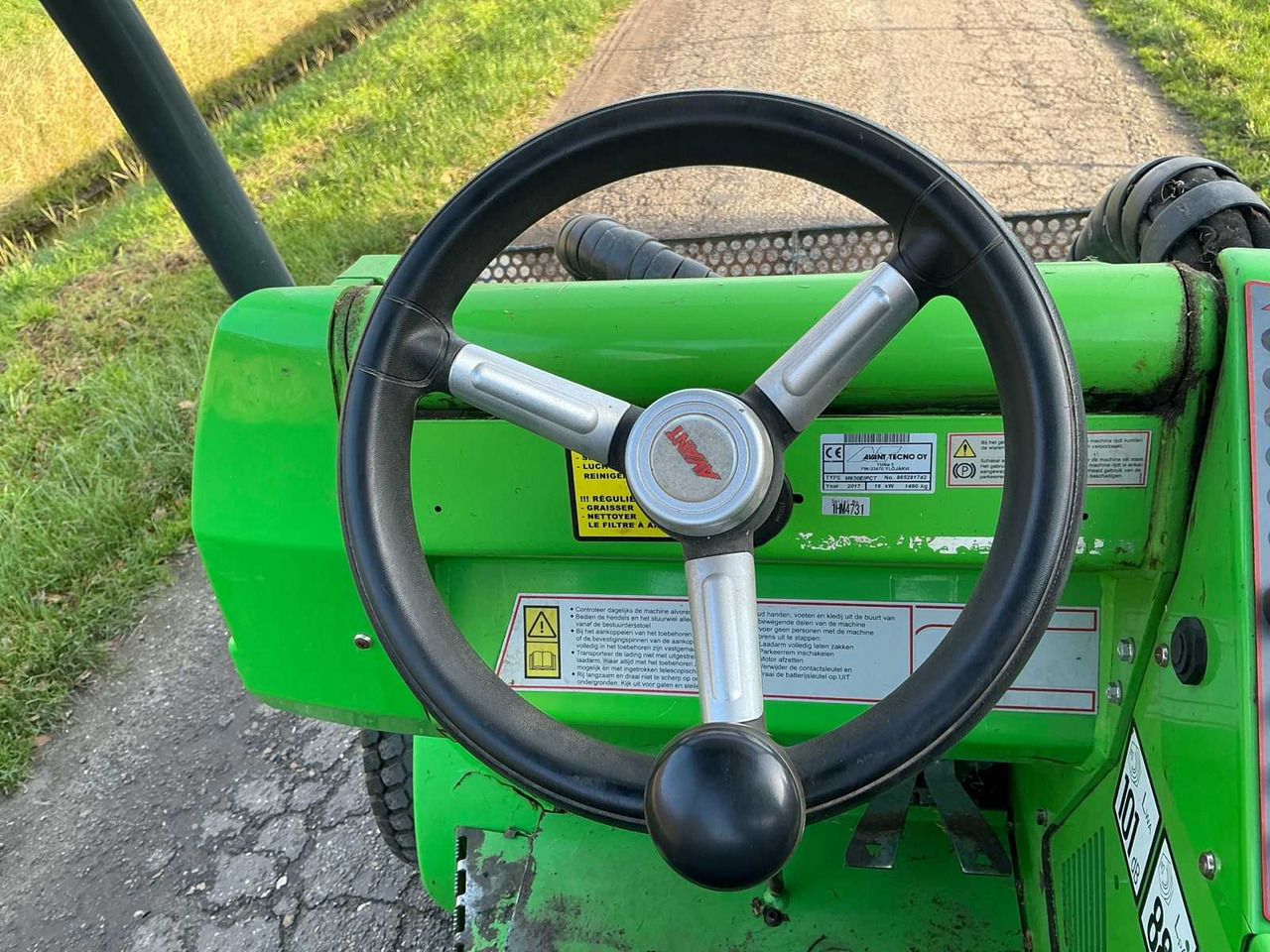 Chargeuse sur pneus 2017 AVANT M630 SHOVEL