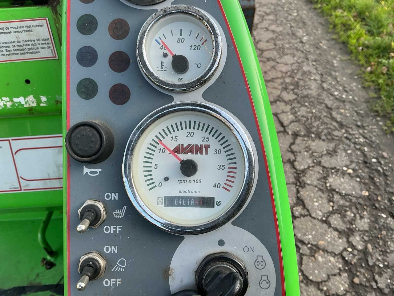 Chargeuse sur pneus 2017 AVANT M630 SHOVEL