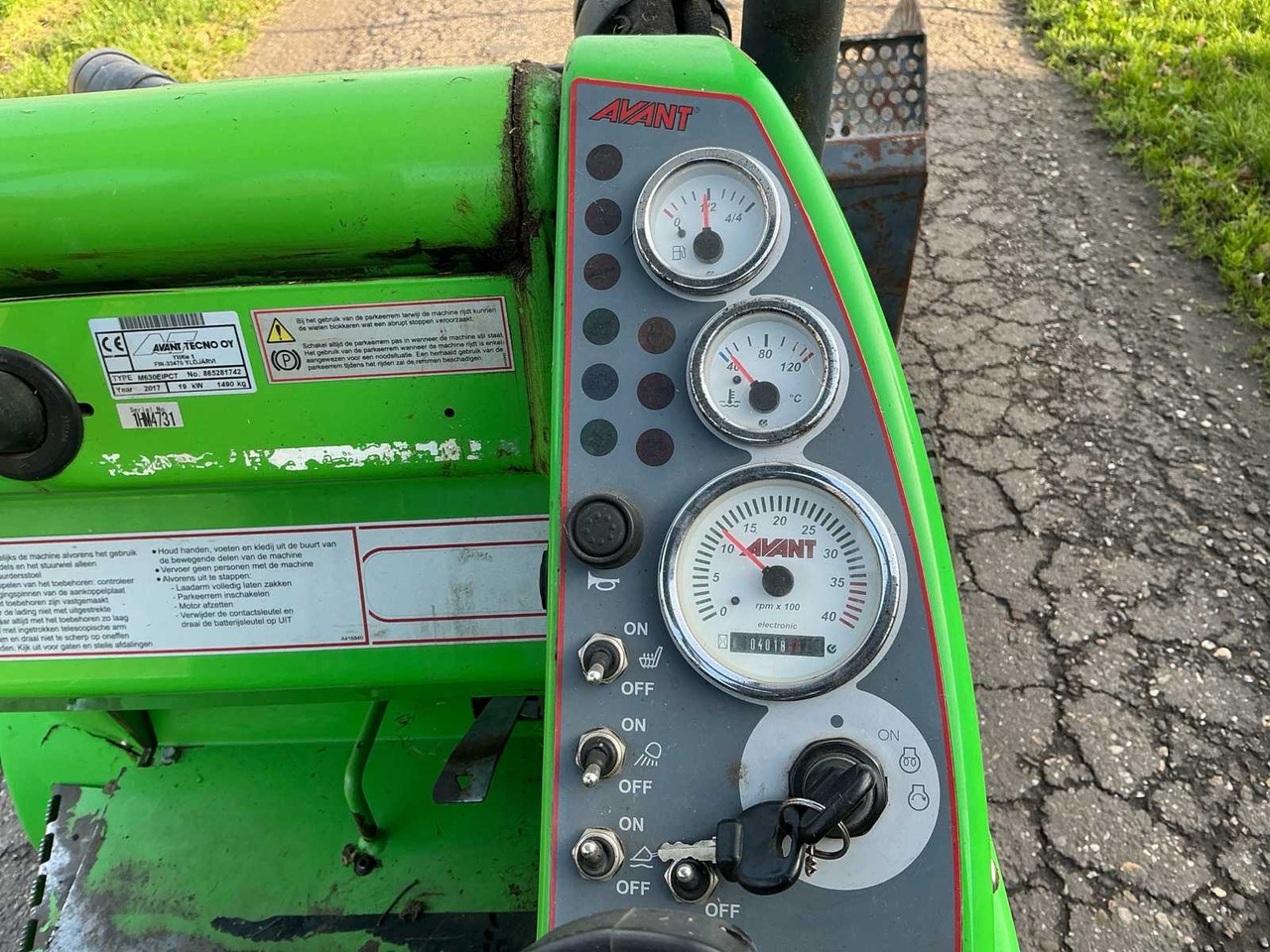 Chargeuse sur pneus 2017 AVANT M630 SHOVEL