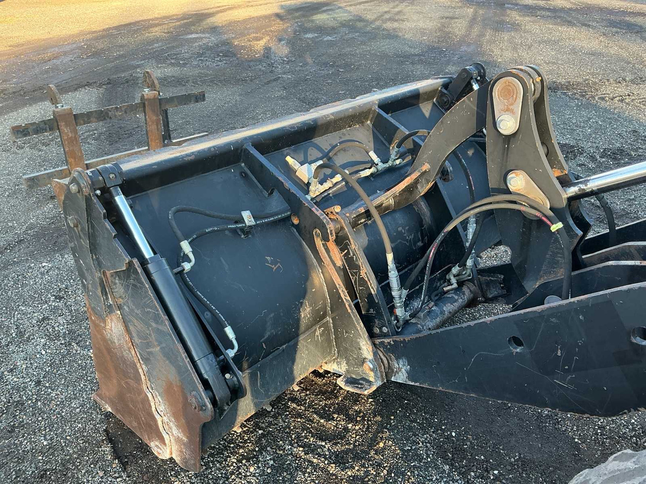 Chargeuse sur pneus 2017 JCB 406 T4 SHOVEL