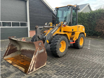 Chargeuse sur pneus  2017 VOLVO L30G SHOVEL