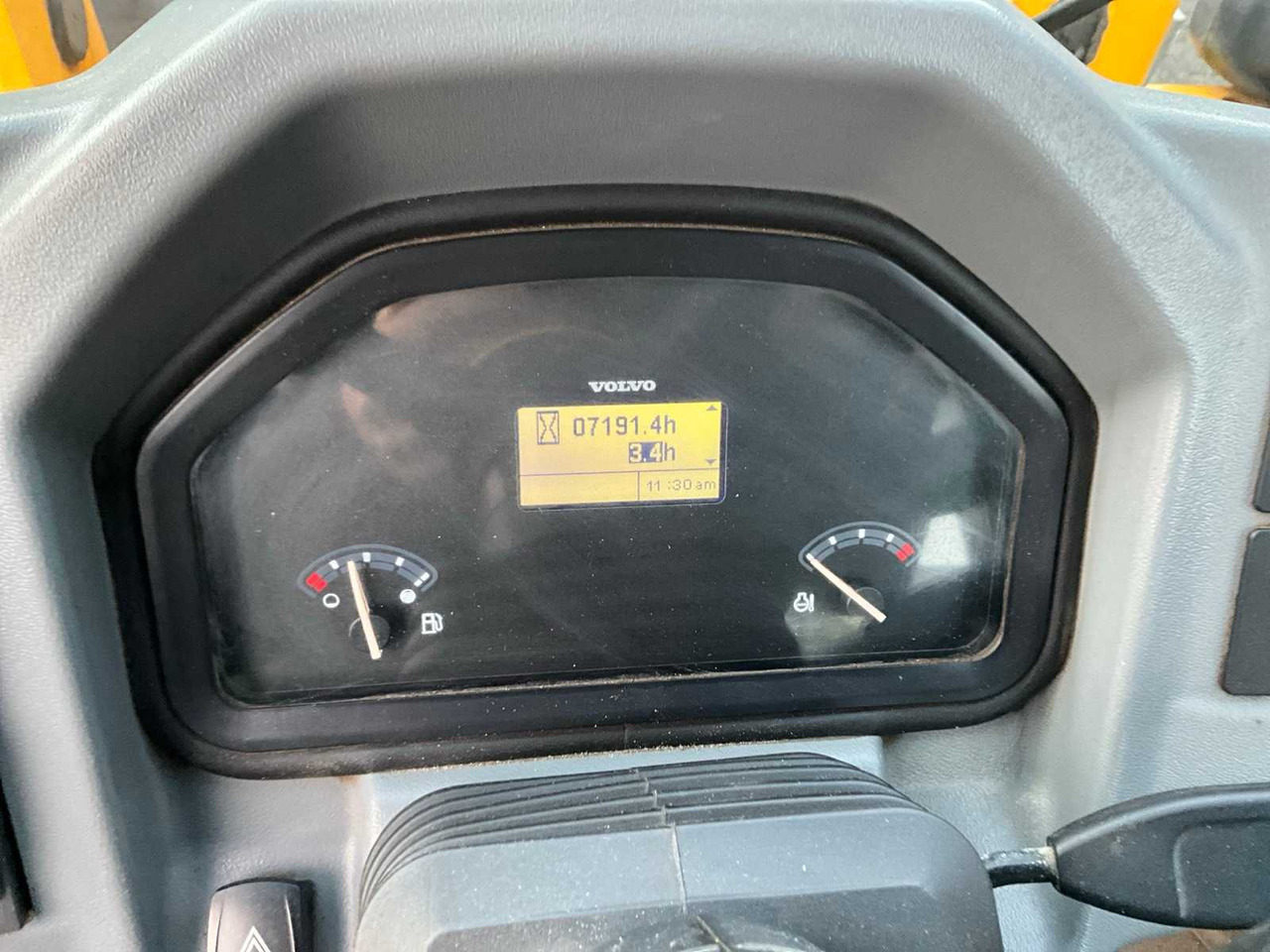 Chargeuse sur pneus 2017 VOLVO L30G SHOVEL