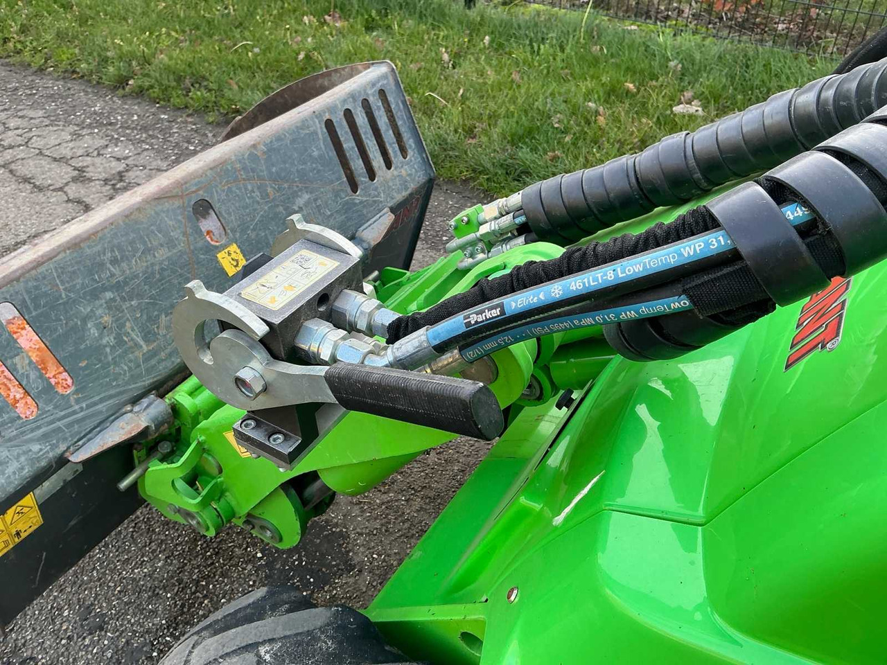 Chargeuse sur pneus 2018 AVANT M528 SHOVEL