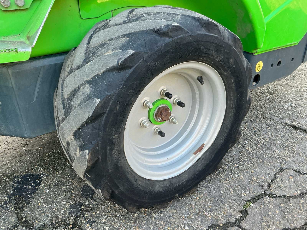 Chargeuse sur pneus 2018 AVANT M528 SHOVEL