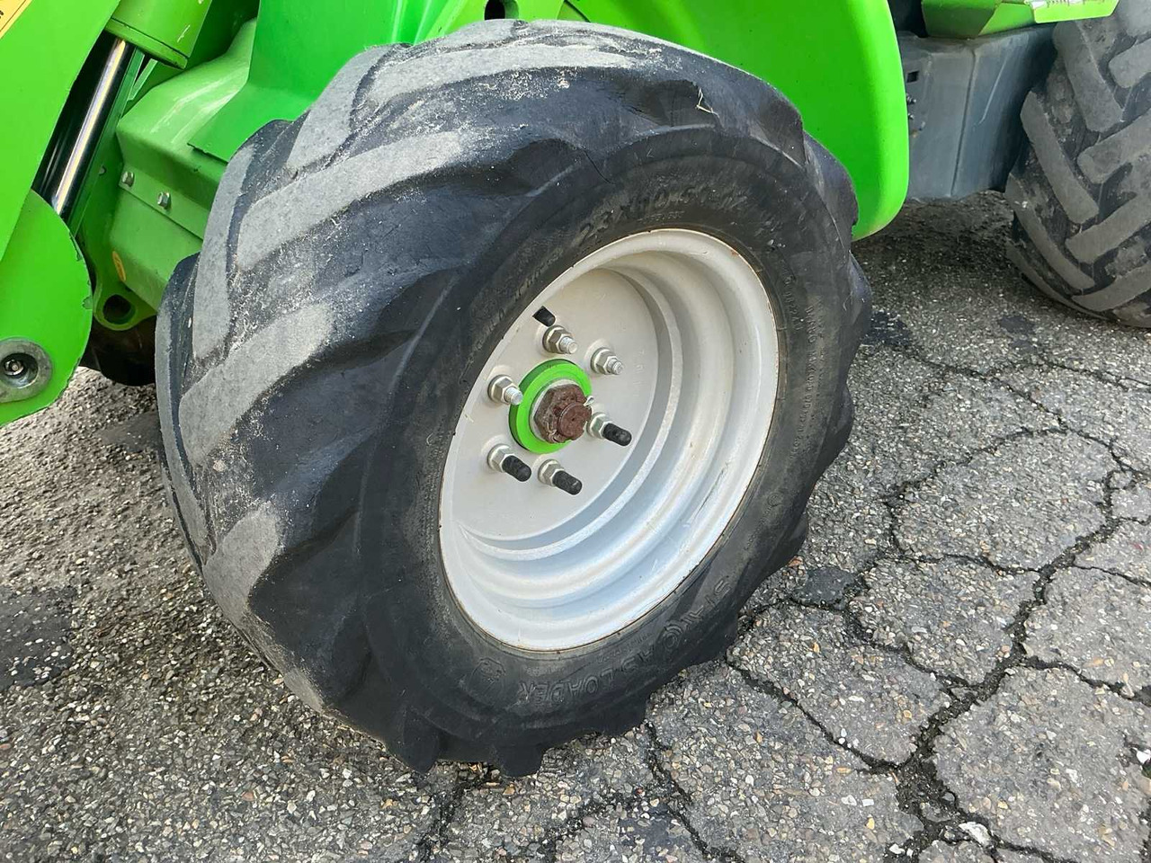 Chargeuse sur pneus 2018 AVANT M528 SHOVEL