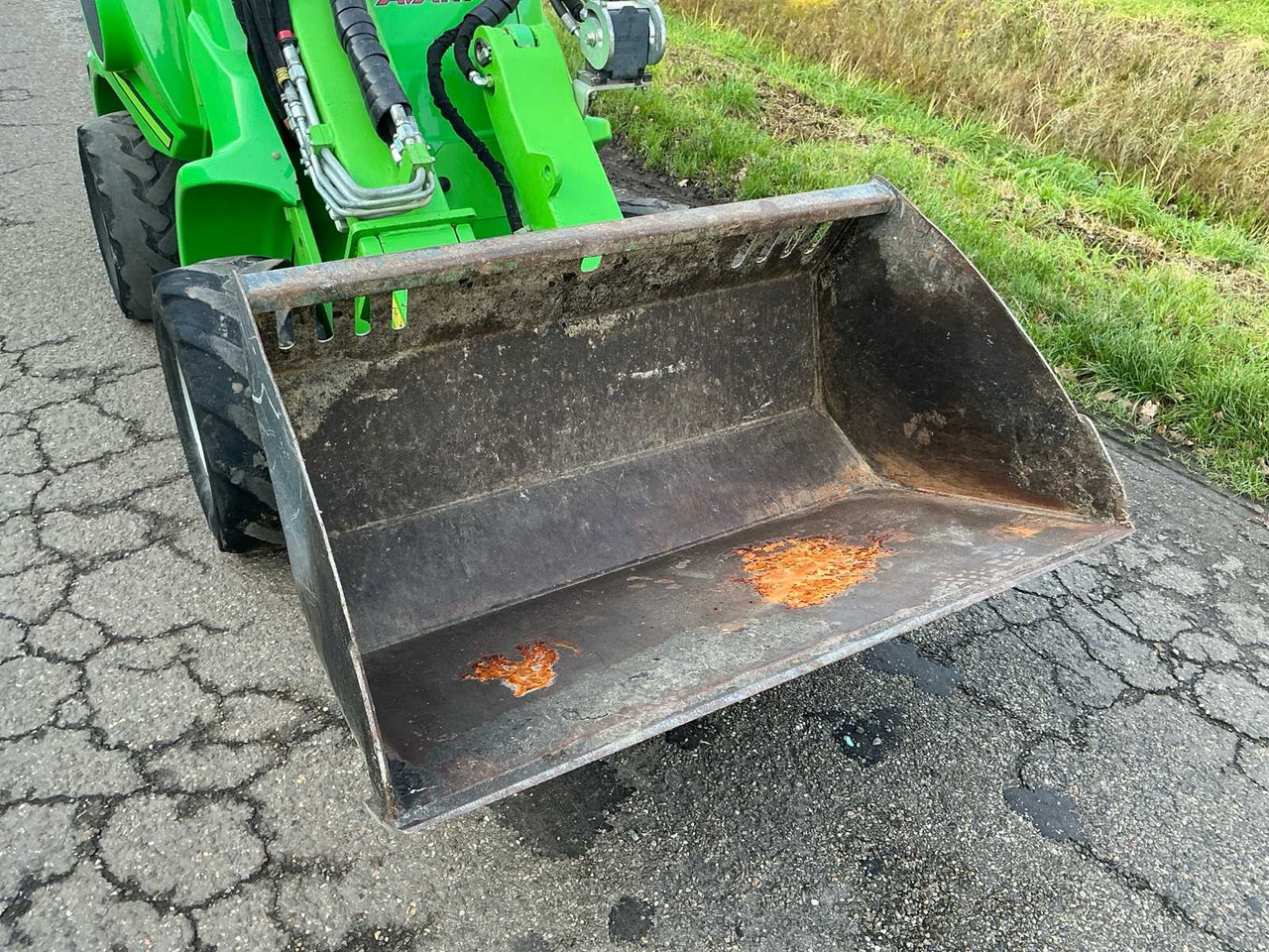 Chargeuse sur pneus 2018 AVANT M528 SHOVEL