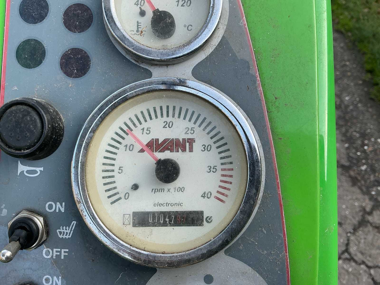 Chargeuse sur pneus 2018 AVANT M528 SHOVEL