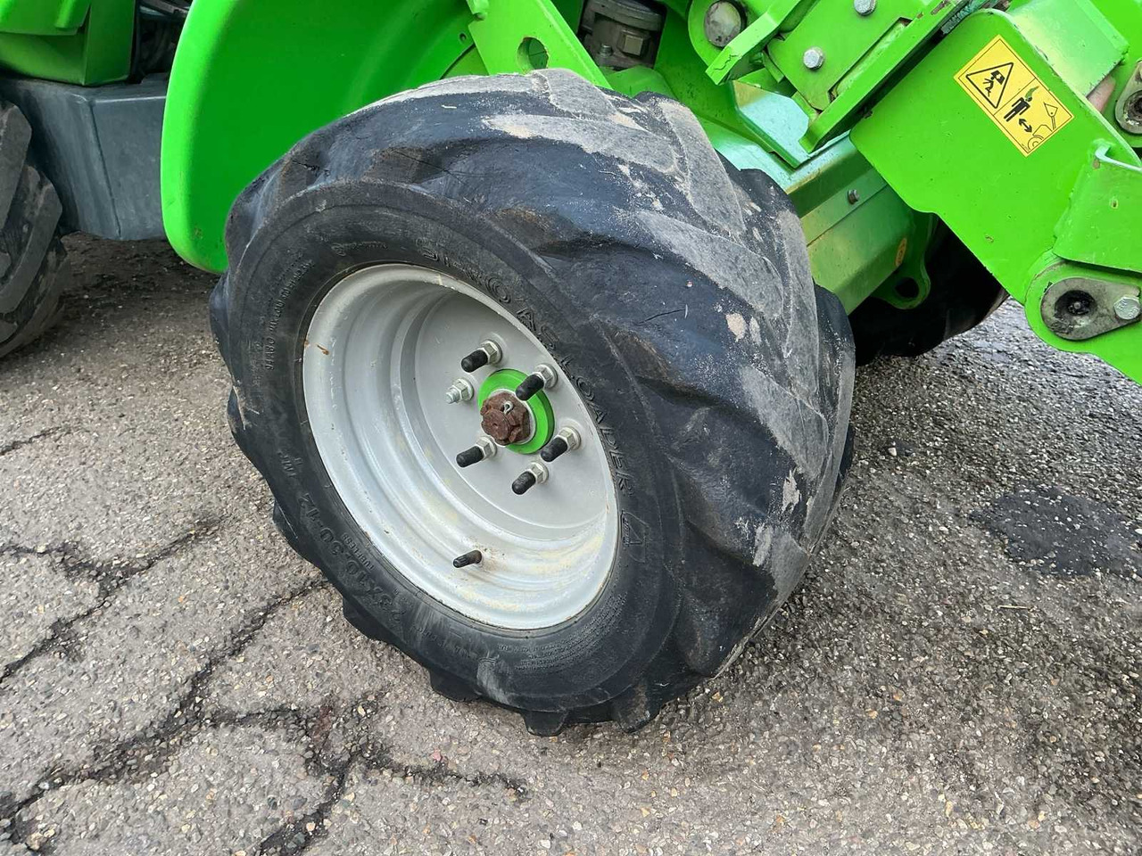 Chargeuse sur pneus 2018 AVANT M528 SHOVEL