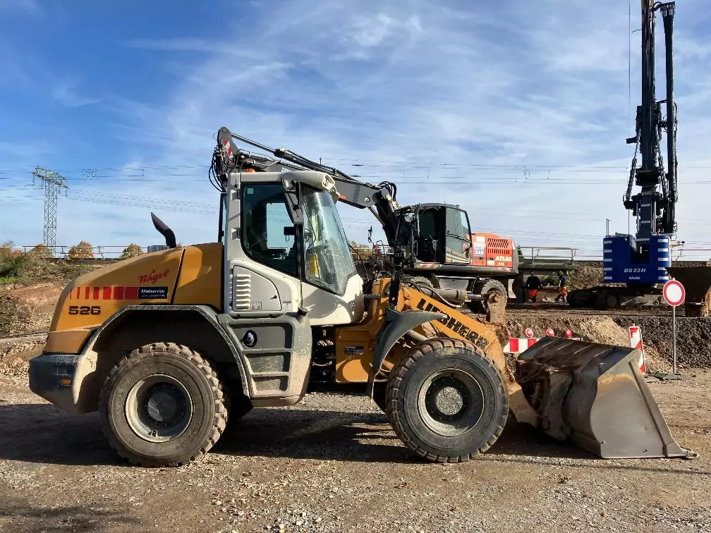 Chargeuse sur pneus 2018 Liebherr L 526