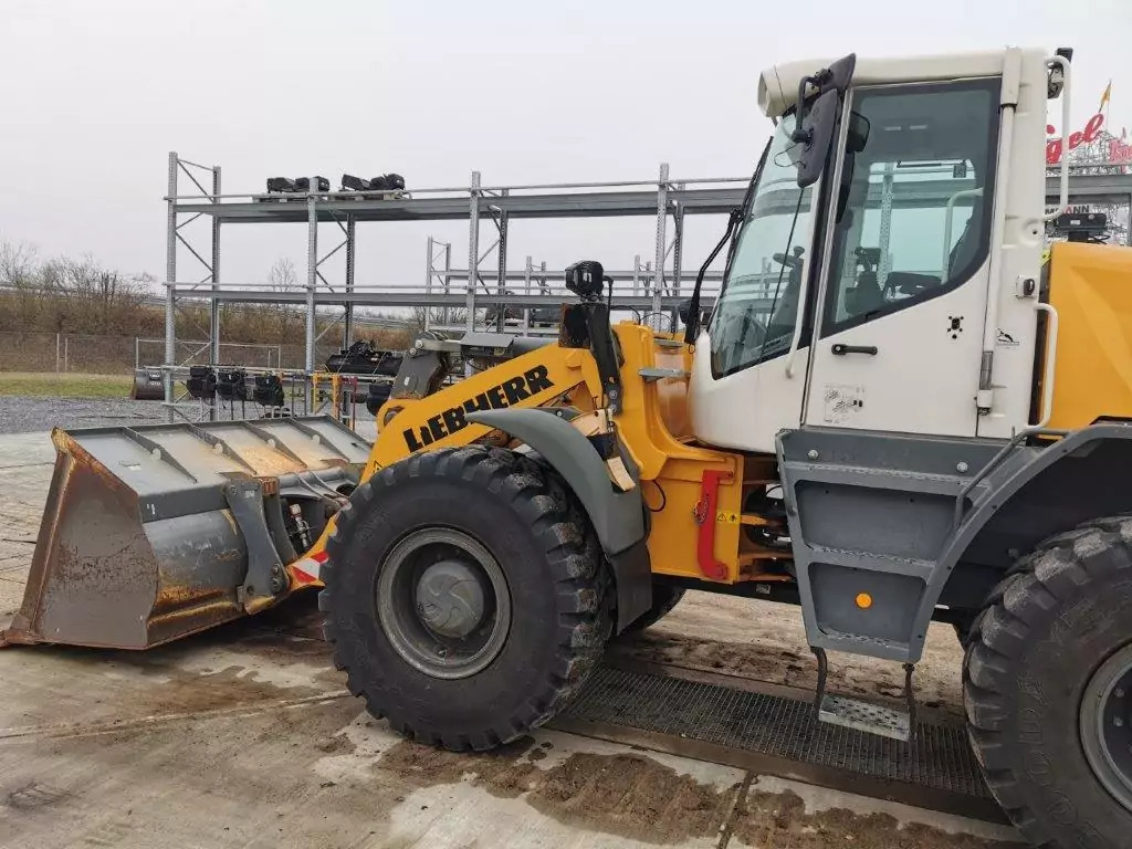 Chargeuse sur pneus 2018 Liebherr L 546