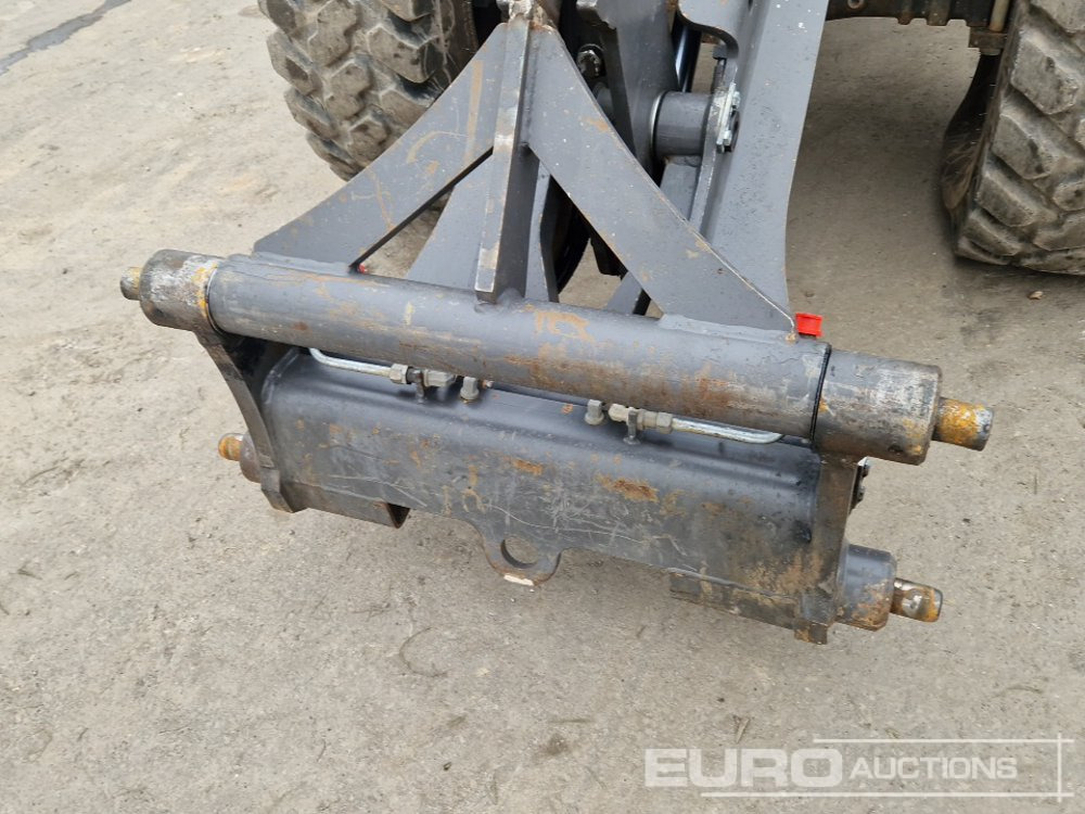 Chargeuse sur pneus 2018 Mecalac AX700