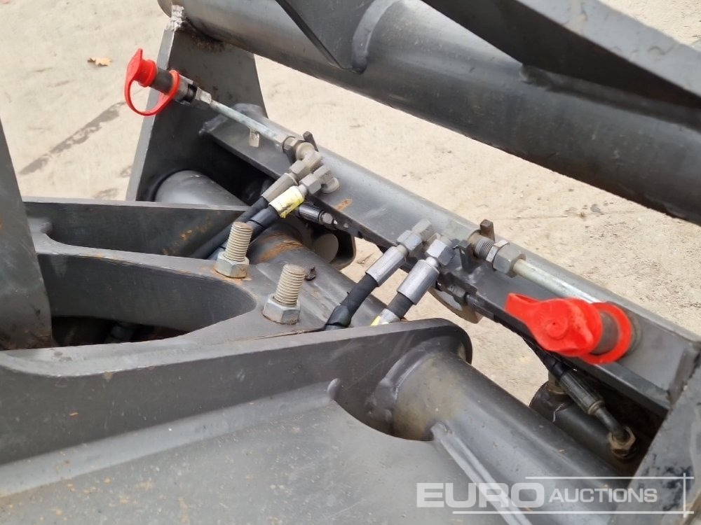 Chargeuse sur pneus 2018 Mecalac AX700