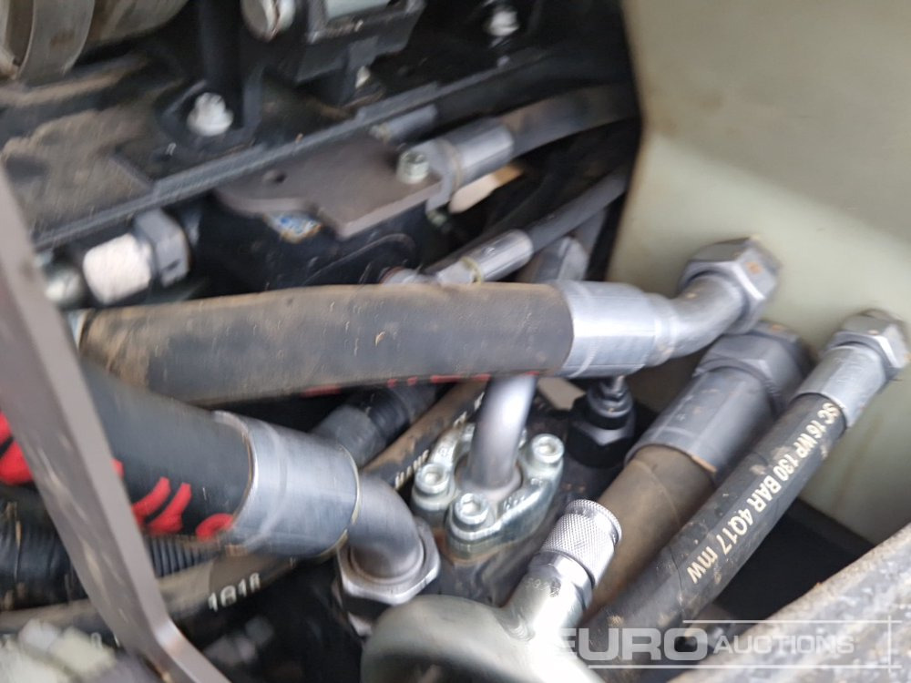 Chargeuse sur pneus 2018 Mecalac AX700