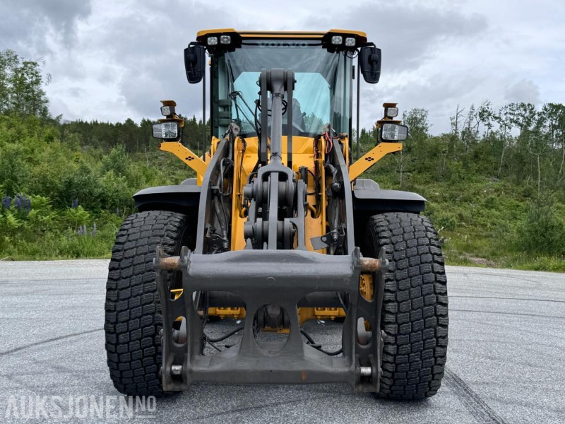 Chargeuse sur pneus 2018 Volvo L90H Hjullaster - Sentralsmøring - Hydraulisk redskapslås - Tilleggshydraulikk - Sertifiseres før salg