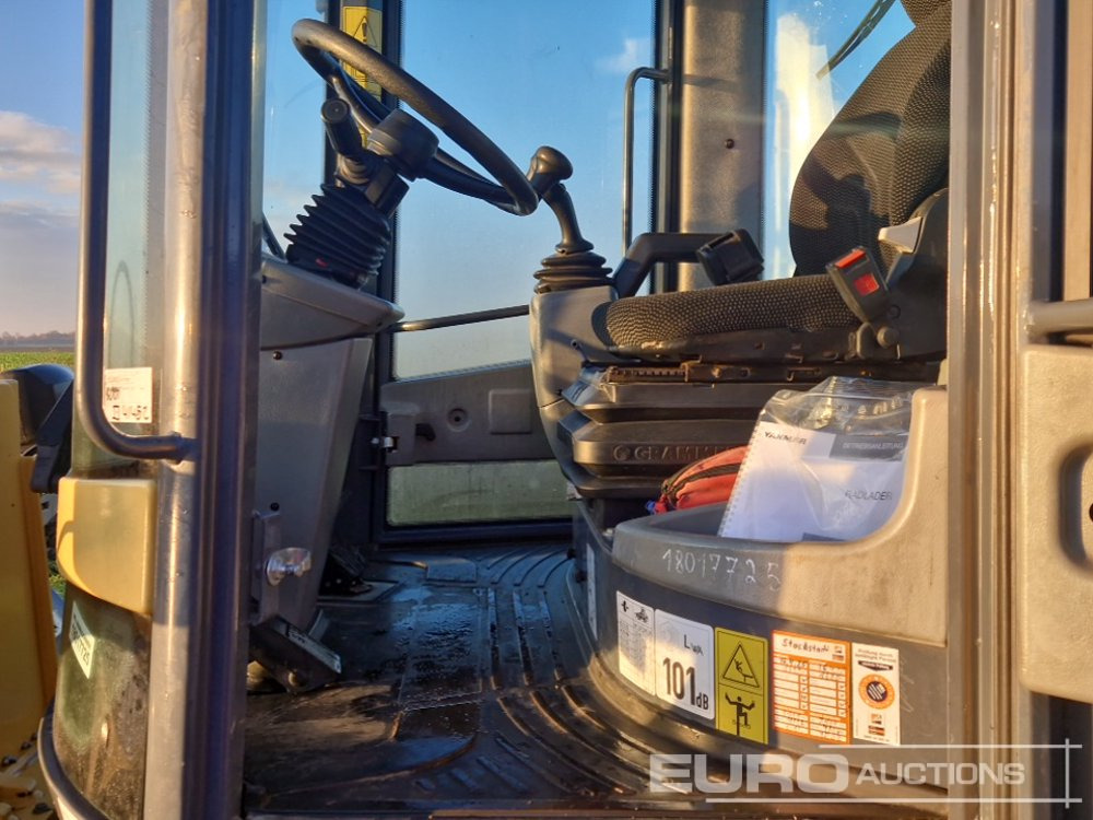 Chargeuse sur pneus 2018 Yanmar V80