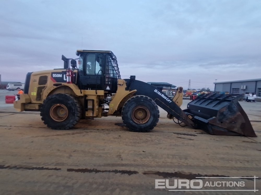 Chargeuse sur pneus 2019 CAT 950M