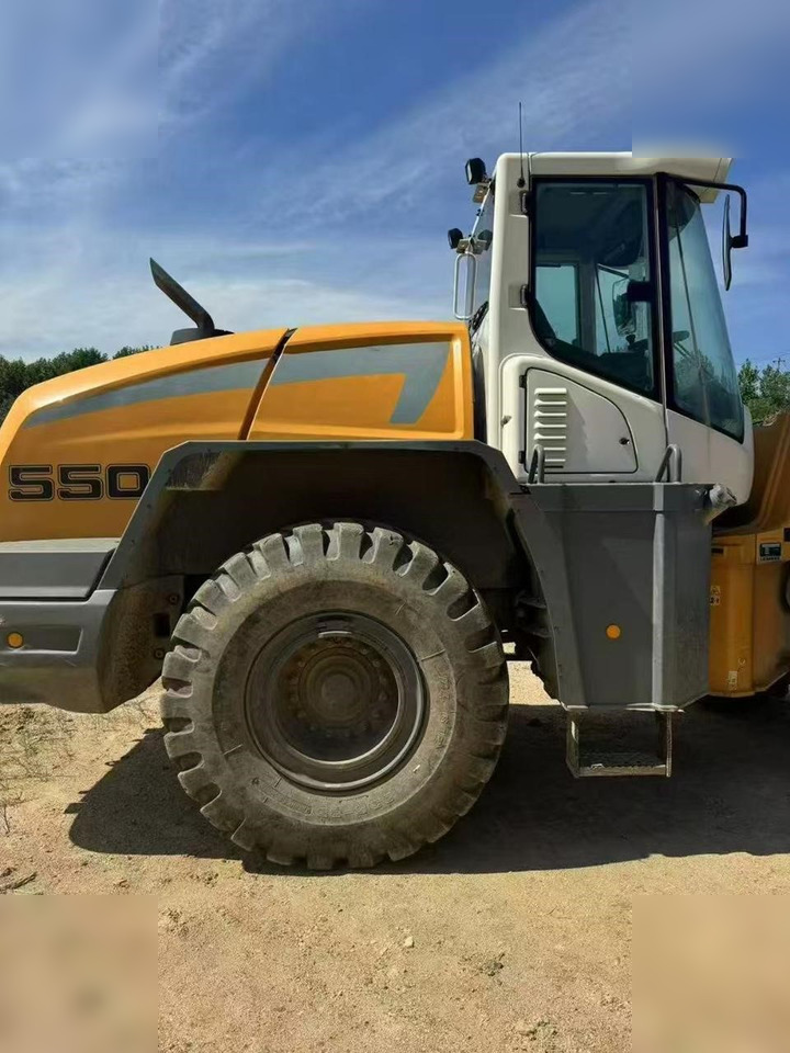 Chargeuse sur pneus 2020 LIEBHERR L550