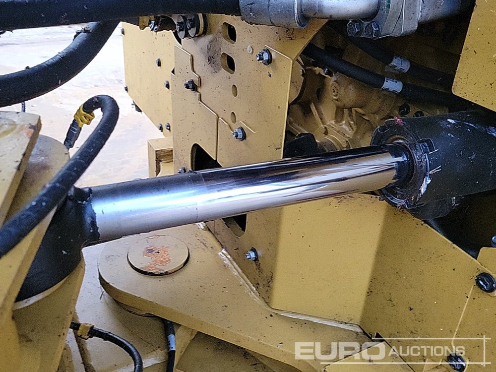 Chargeuse sur pneus 2021 CAT 950M