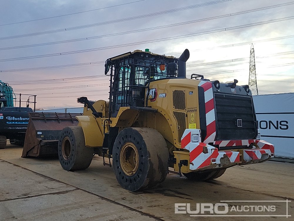 Chargeuse sur pneus 2021 CAT 950M