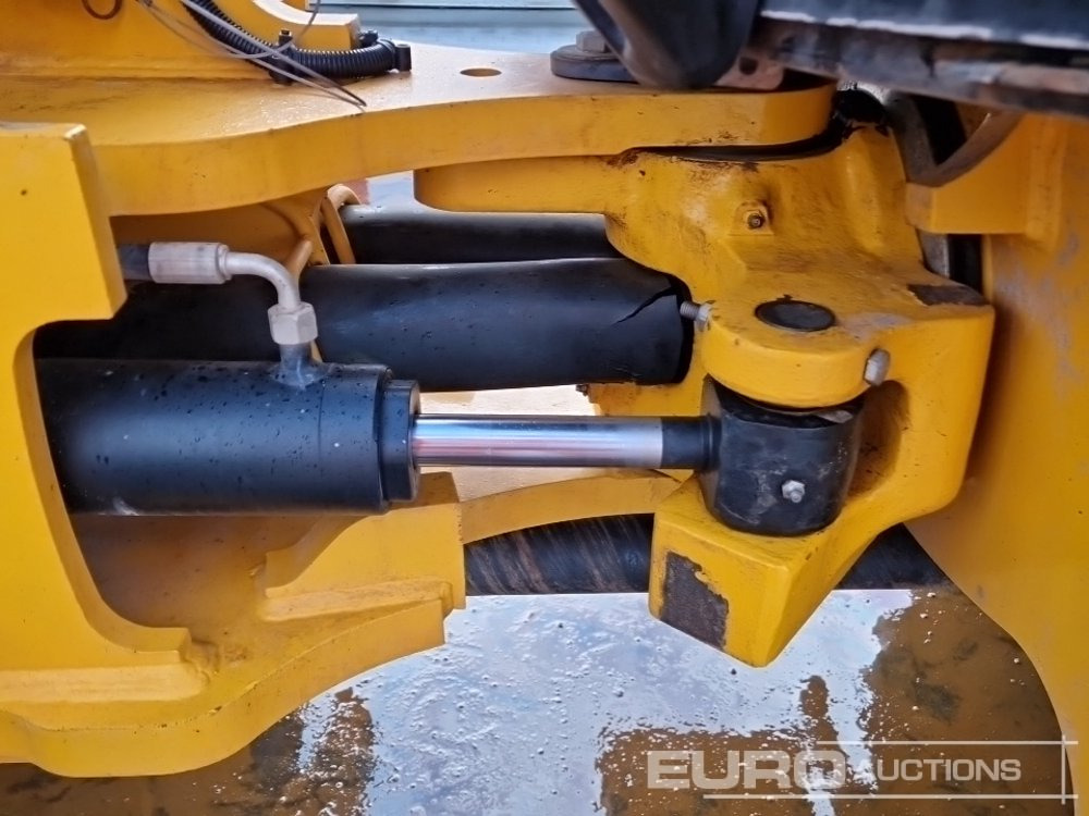 Chargeuse sur pneus 2021 JCB 406 SVC