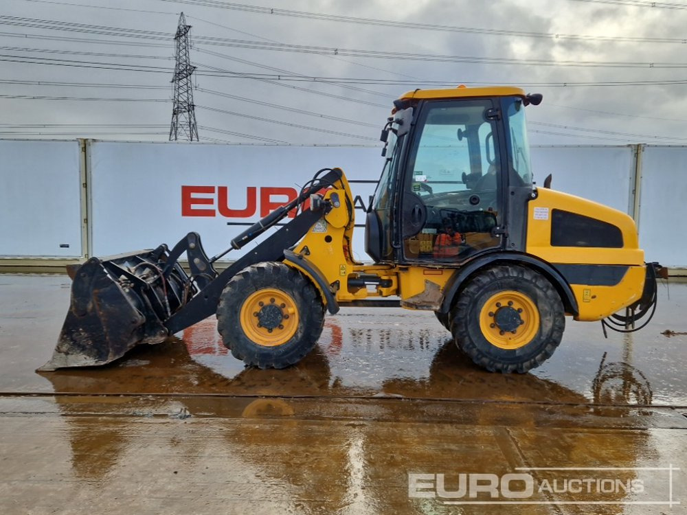 Chargeuse sur pneus 2021 JCB 406 SVC