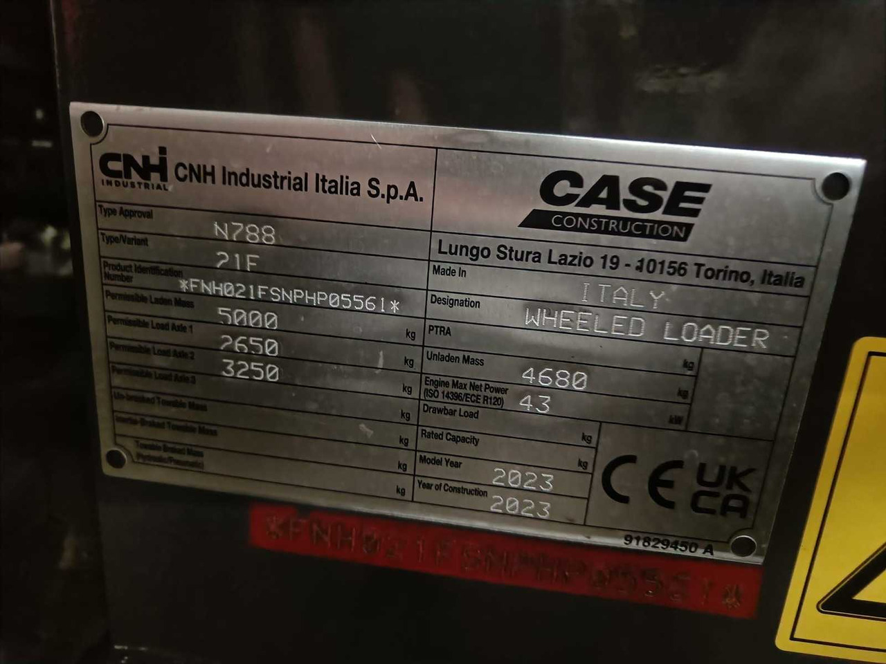 Chargeuse sur pneus 2023 CASE 21F SHOVEL