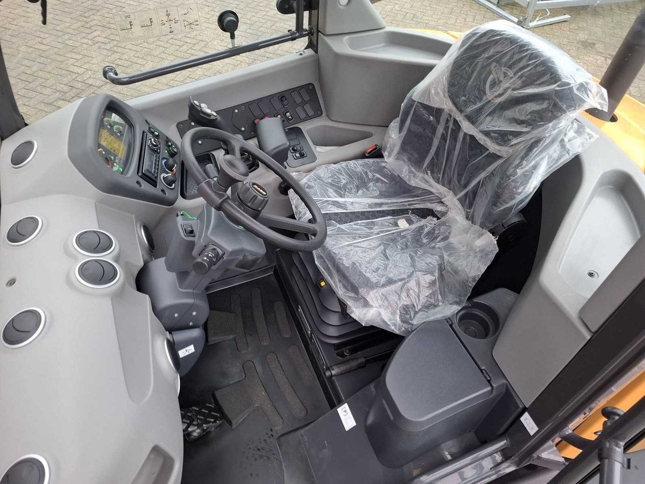 Chargeuse sur pneus 2023 CASE 21F SHOVEL