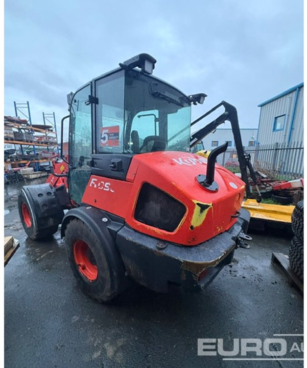 Chargeuse sur pneus 2023 Kubota R090
