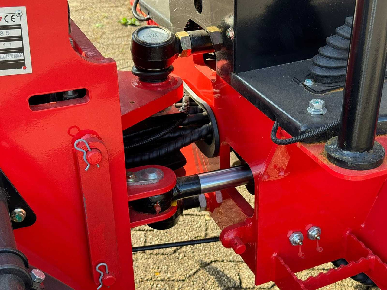 Chargeuse sur pneus 2024 STAHLWORKS R906 SHOVEL