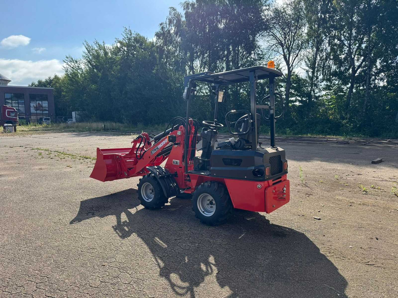 Chargeuse sur pneus 2024 STAHLWORKS R906 SHOVEL